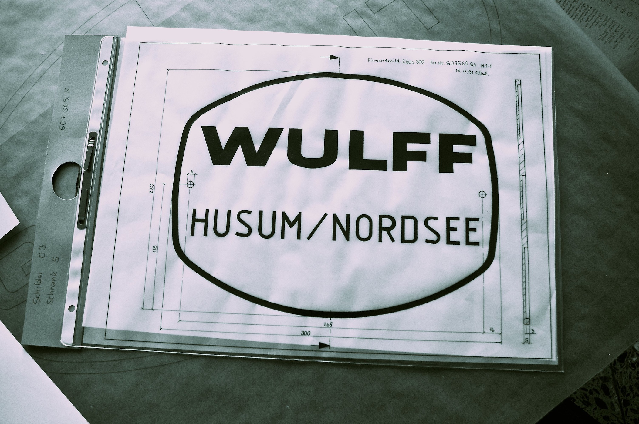 Altes Wulff Husum Schild